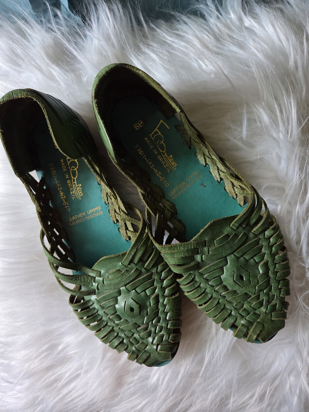 Vintage Green Woven Leather Women’s Flats/Sandals